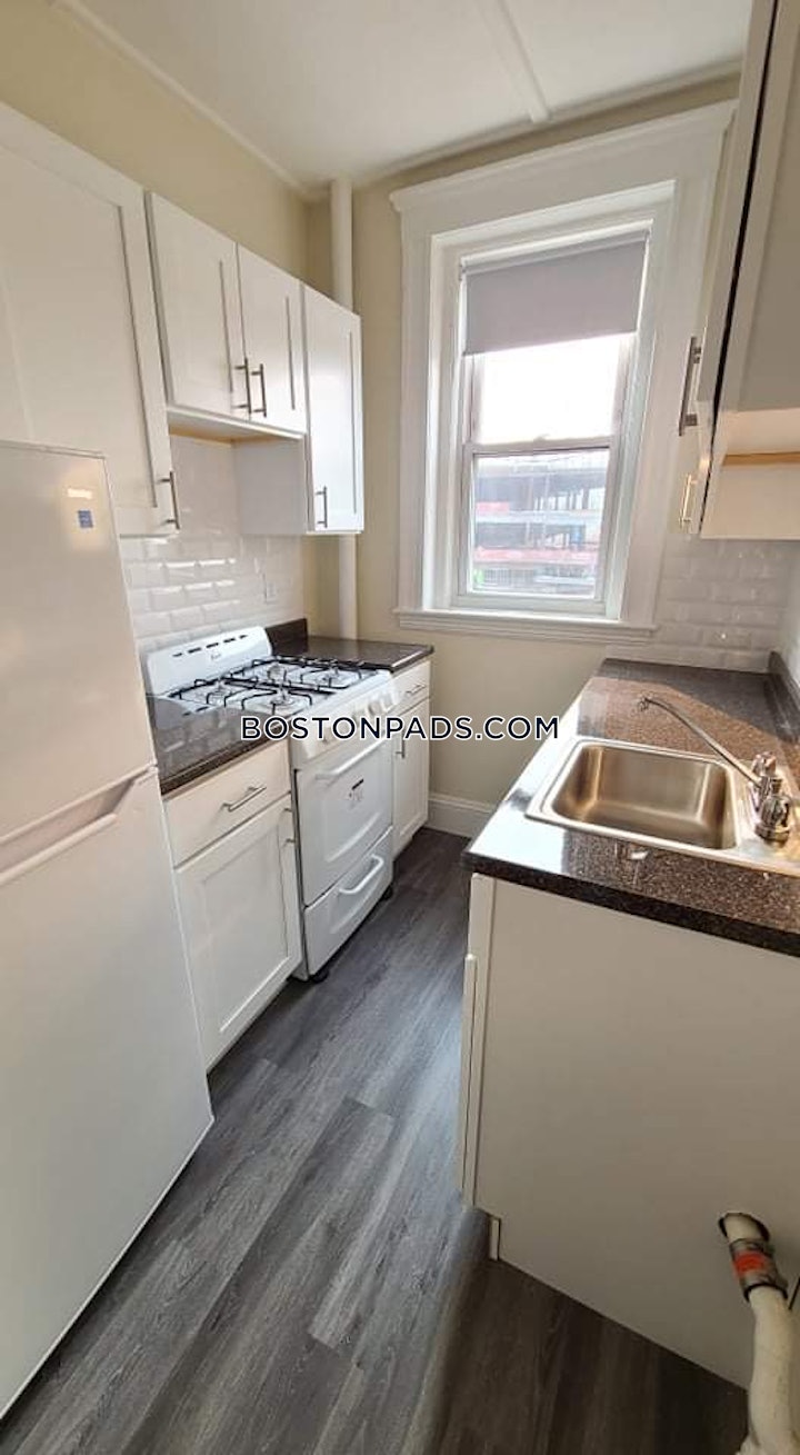 fenwaykenmore-apartment-for-rent-studio-1-bath-boston-2450-4626889 