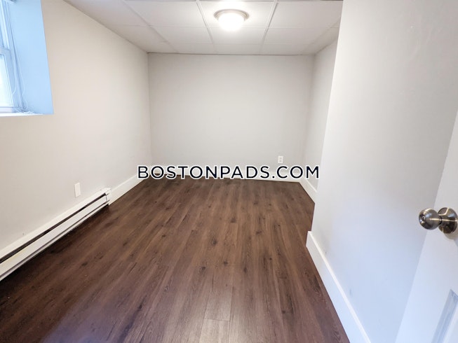 Somerville - $4,800 /mo