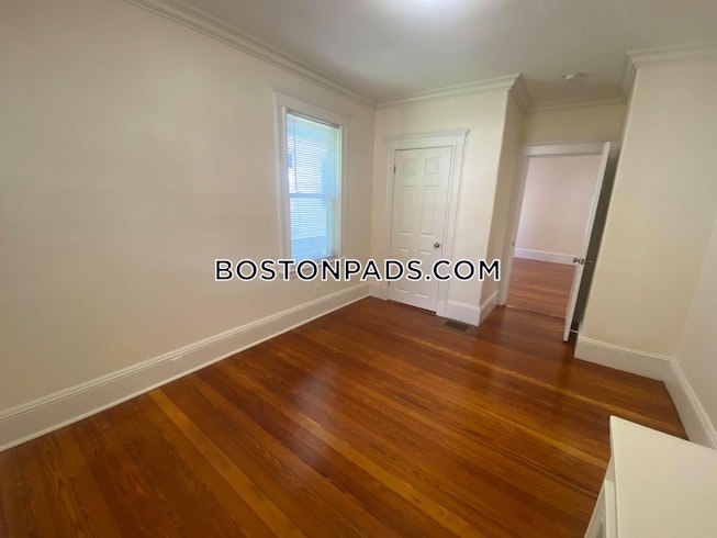 Somerville - $4,000 /mo