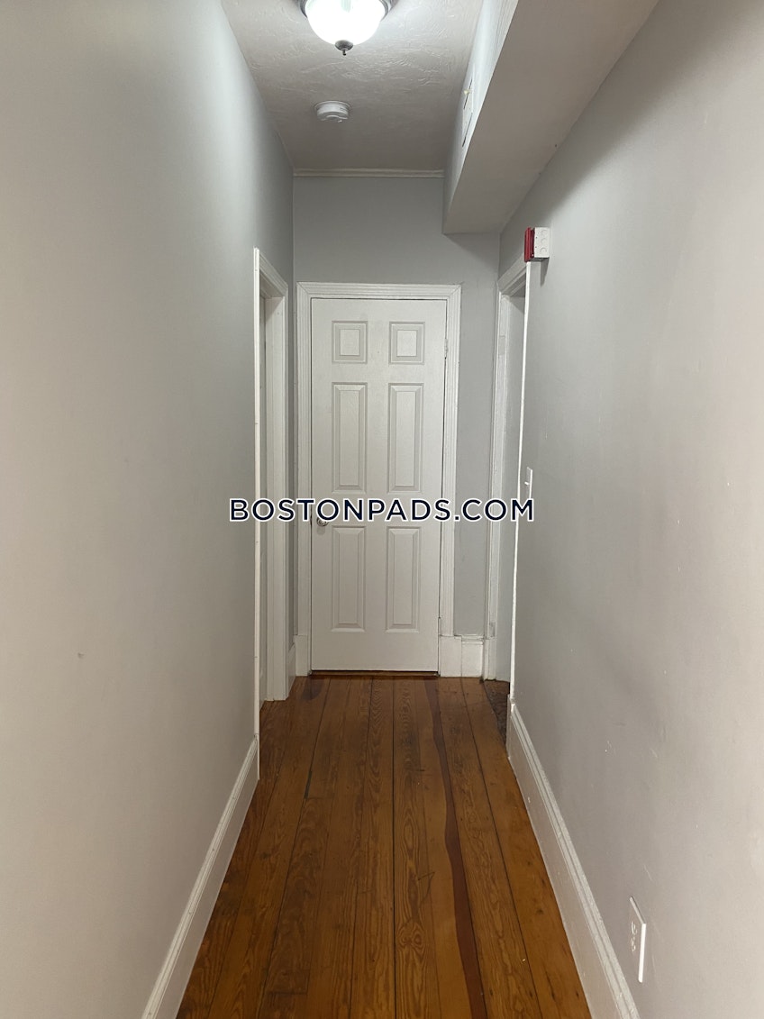 Boston - $2,795 /month