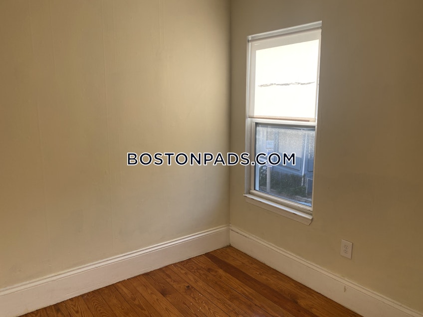 Boston - $2,795 /month