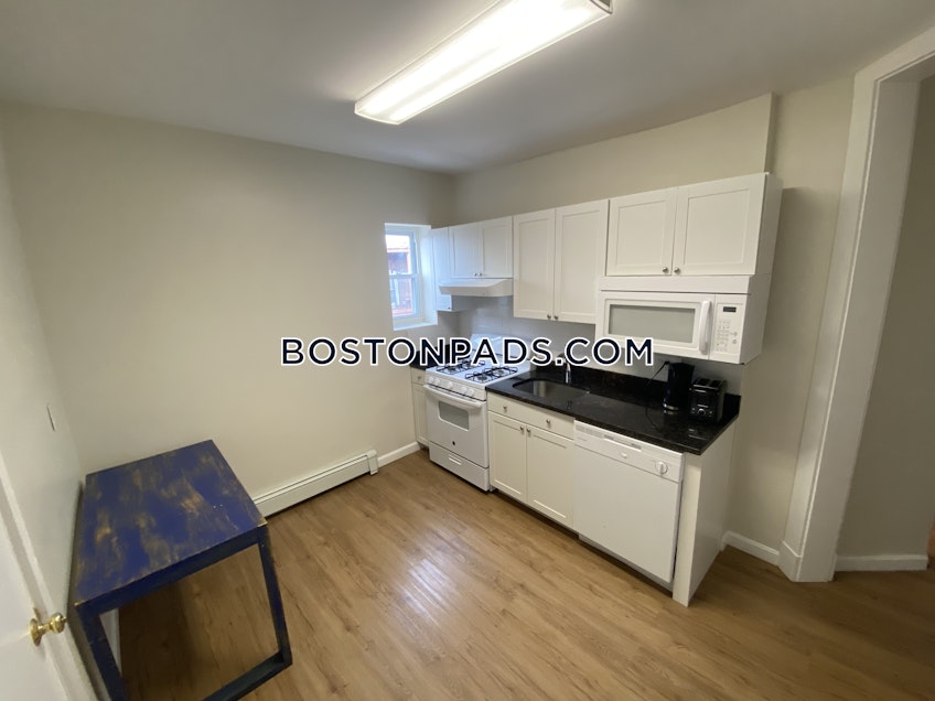 Boston - $2,800 /month