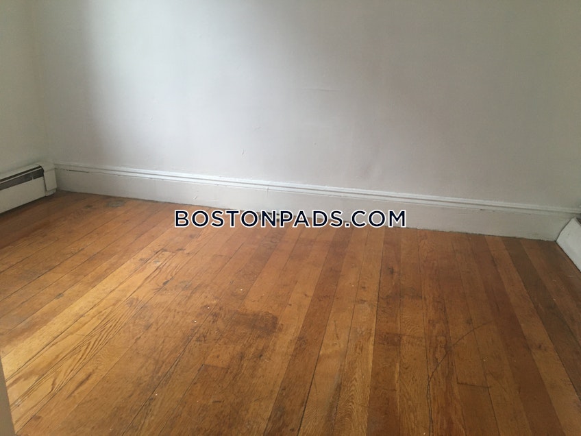 Boston - $2,100 /month