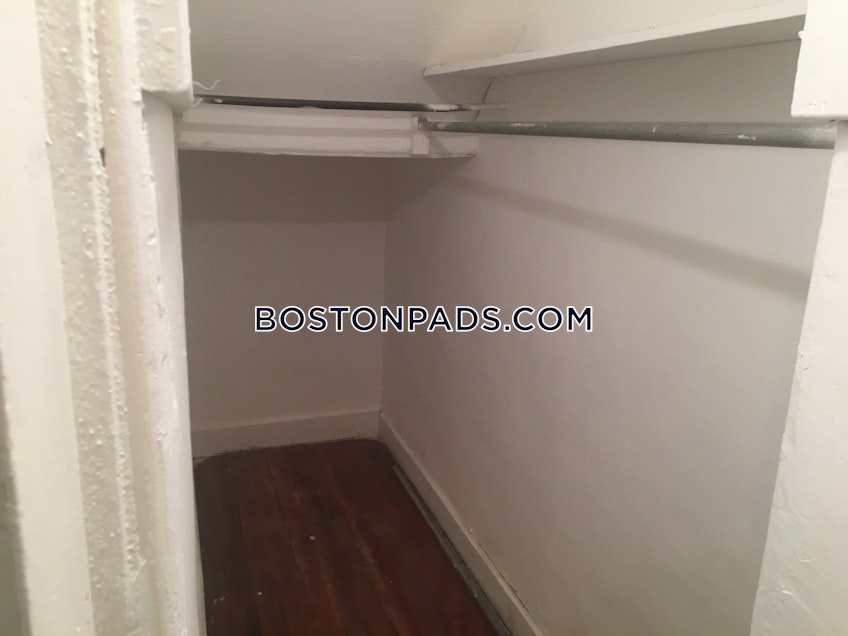 Boston - $2,100 /month