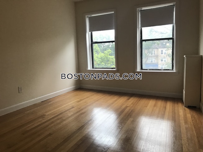 Boston - $3,375 /mo