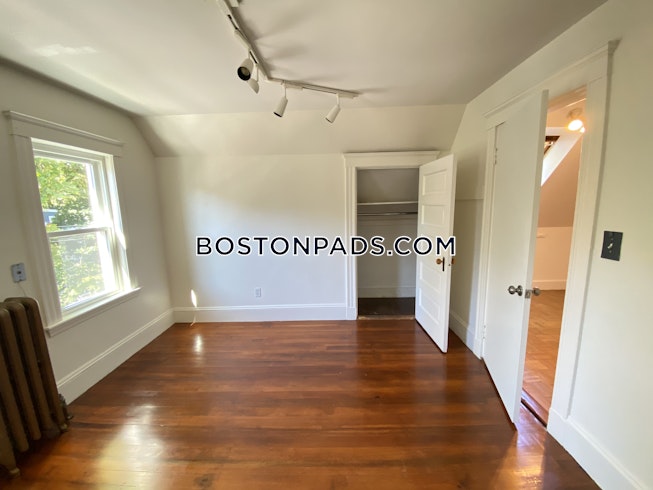 Cambridge - $3,600 /mo