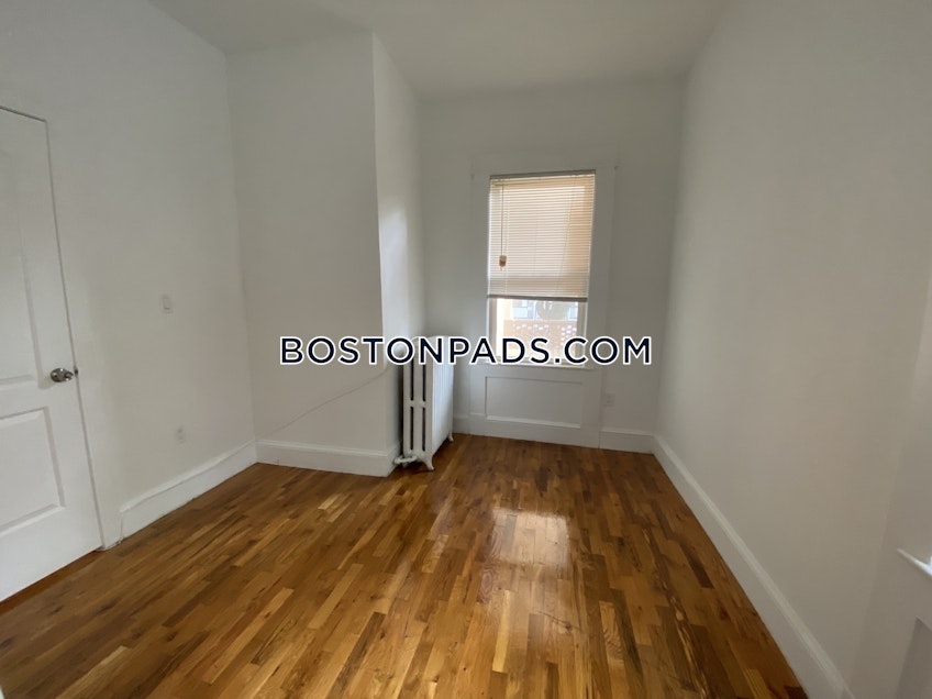 Boston - $2,827 /month