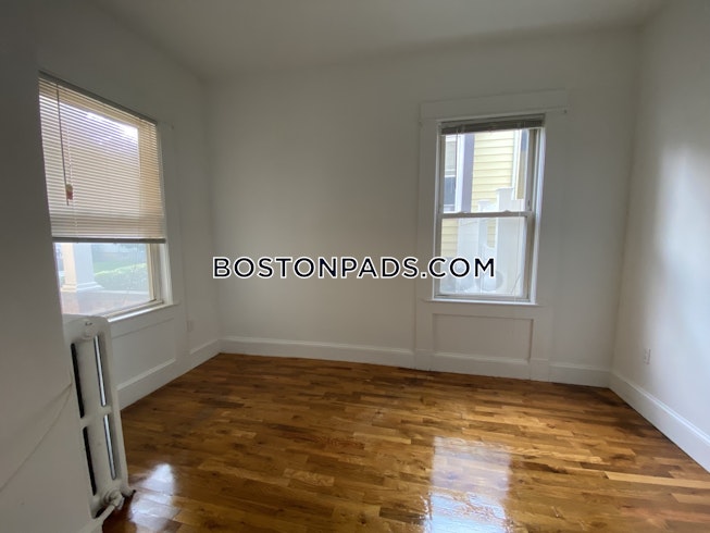 Boston - $2,827 /mo