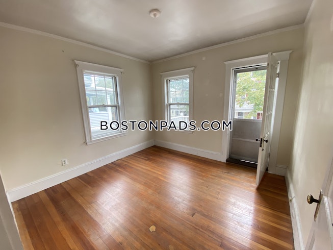 Boston - $3,000 /mo