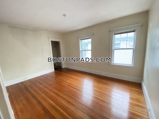 Boston - $3,000 /mo