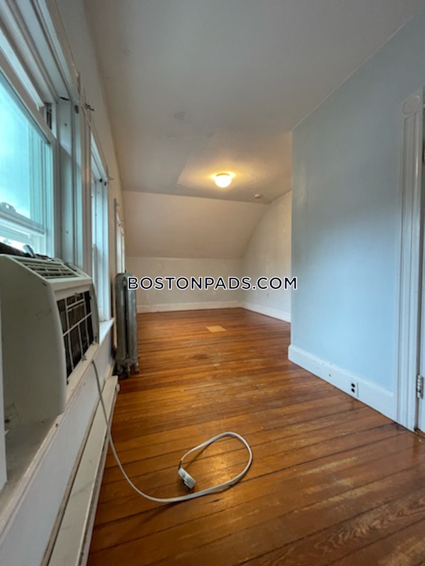 Boston - $2,000 /month