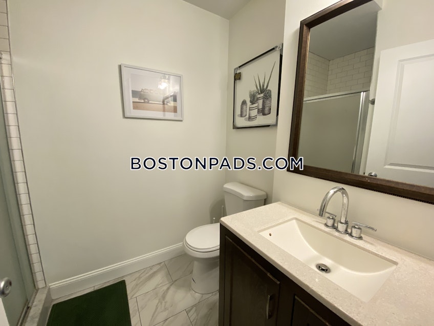 Boston - $4,550 /month