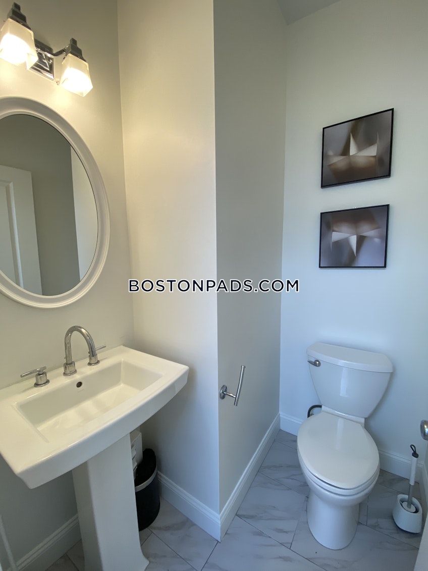 Boston - $6,150 /month