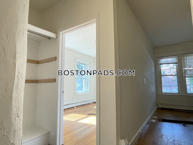 Boston - $3,200 /mo