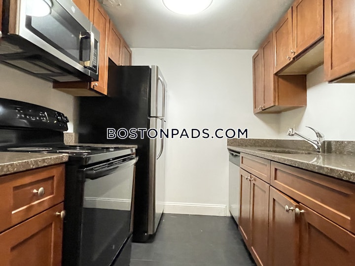 south-end-4-beds-1-bath-boston-6400-4551913 