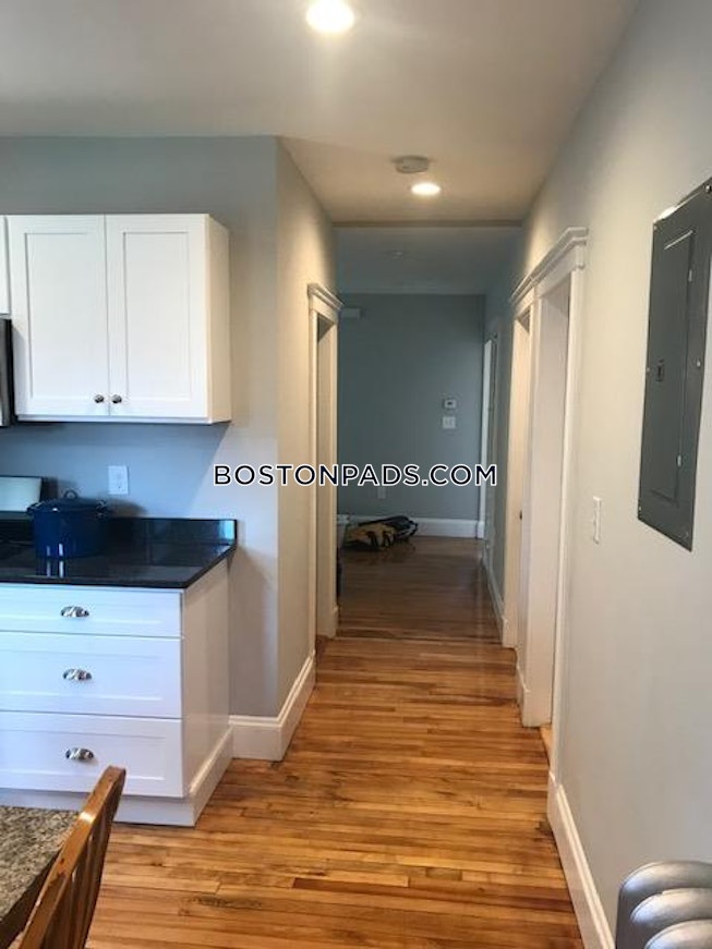 Medford - $4,300 /mo