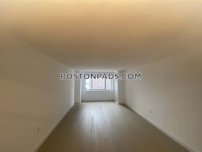Boston - $3,555 /mo