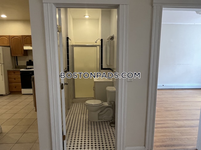 Boston - $3,600 /mo