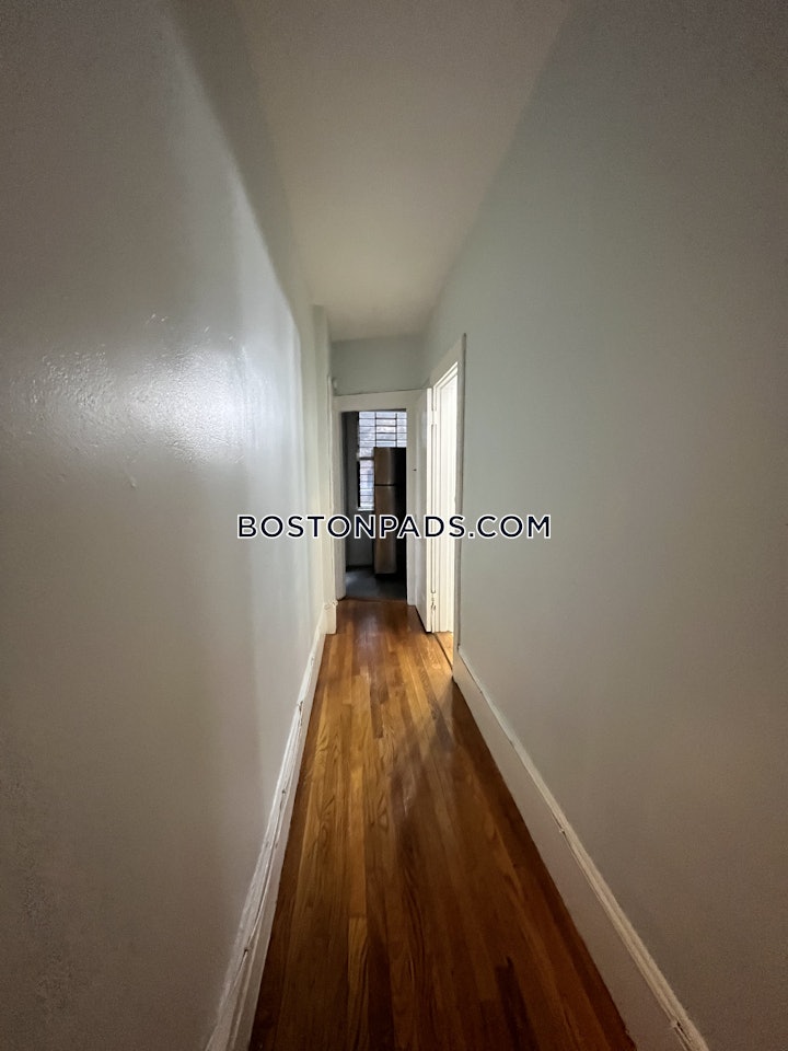 brighton-apartment-for-rent-3-bedrooms-2-baths-boston-3895-4415901 