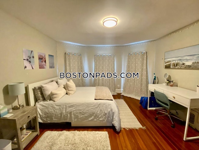 Somerville - $5,250 /mo