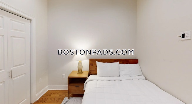 Boston - $3,475 /mo