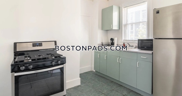 dorchestersouth-boston-border-apartment-for-rent-5-bedrooms-1-bath-boston-3600-4599424 