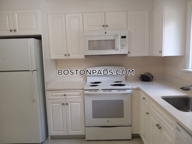 Brookline - $3,222 /mo