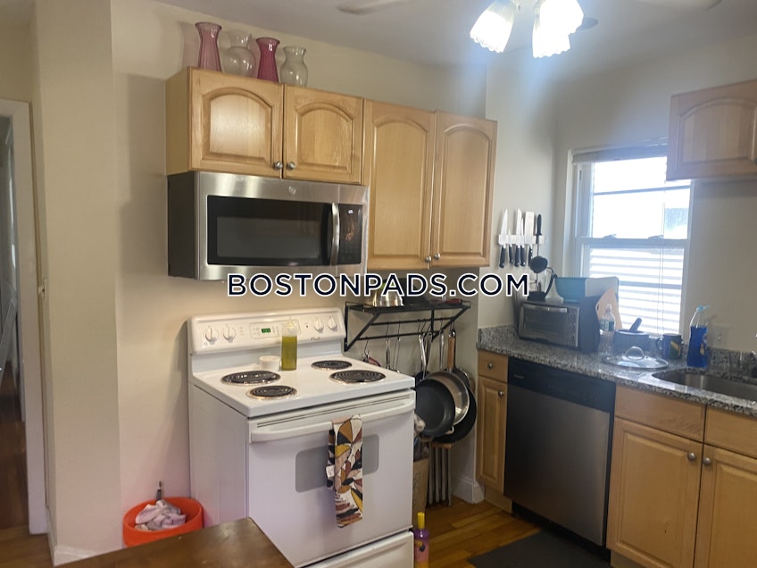 Medford - $3,150 /month