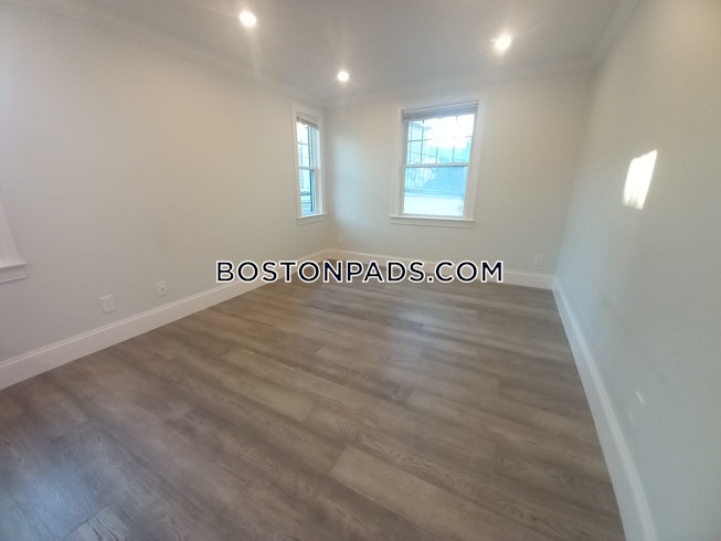 Boston - $2,995 /mo