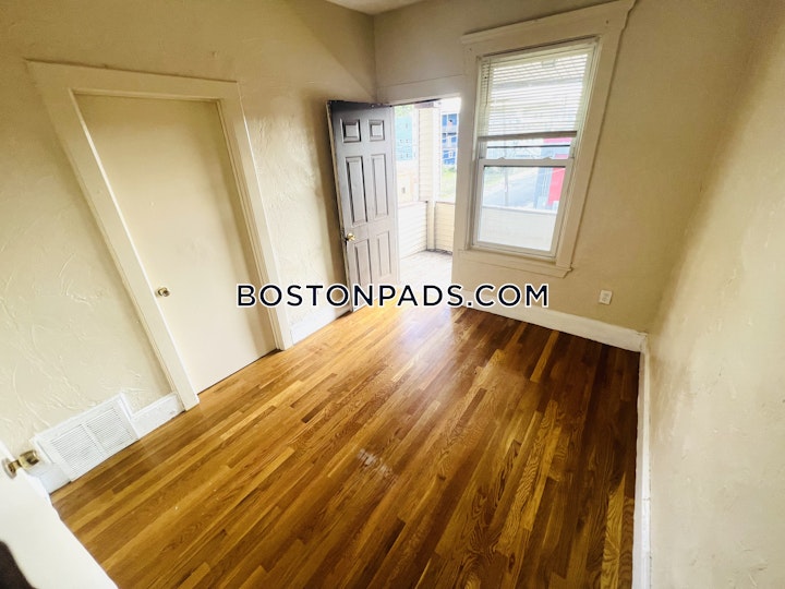 Woodrow Ave. Boston picture 11