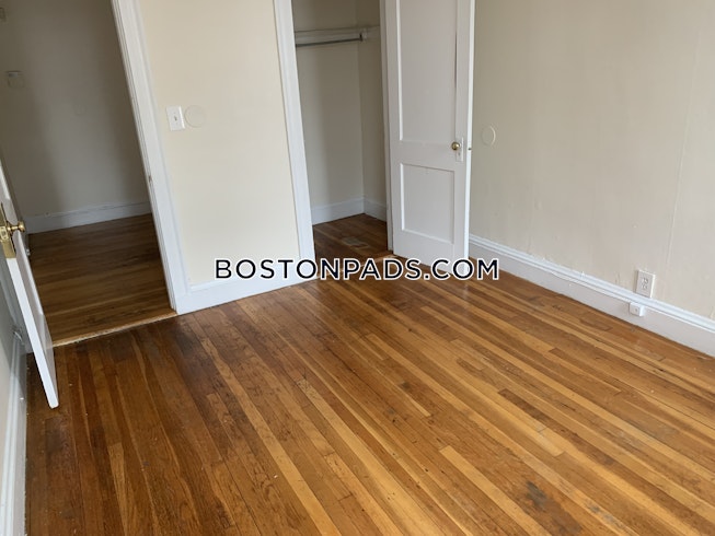 Boston - $2,300 /mo