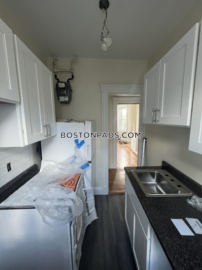 Boston - $3,195 /mo