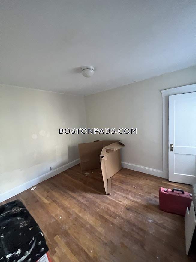 Boston - $3,195 /mo