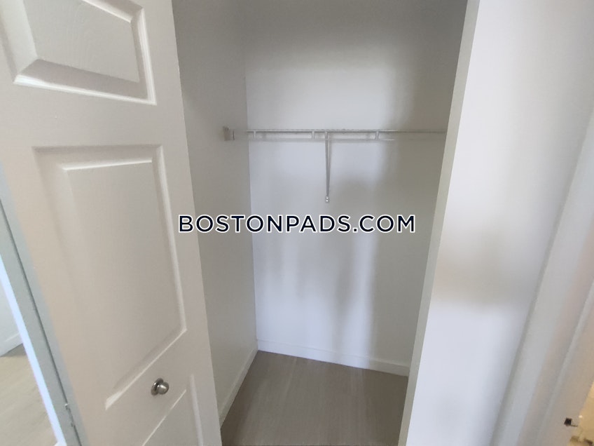 Boston - $2,739 /month