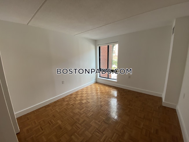 Boston - $4,188 /mo