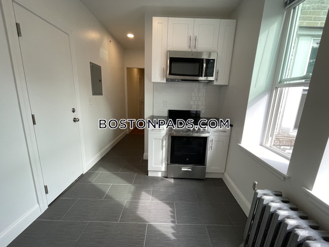 Boston - $2,795 /mo