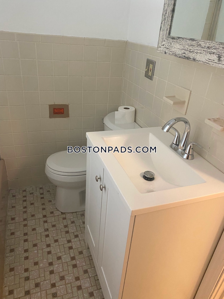 Boston - $2,350 /month