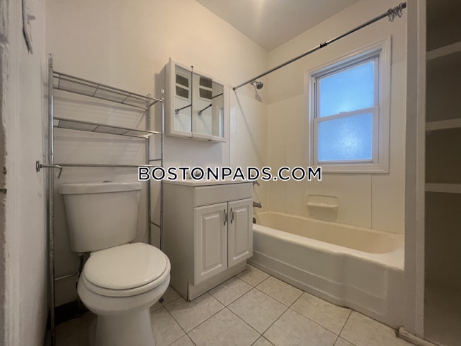 Somerville - $3,200 /mo