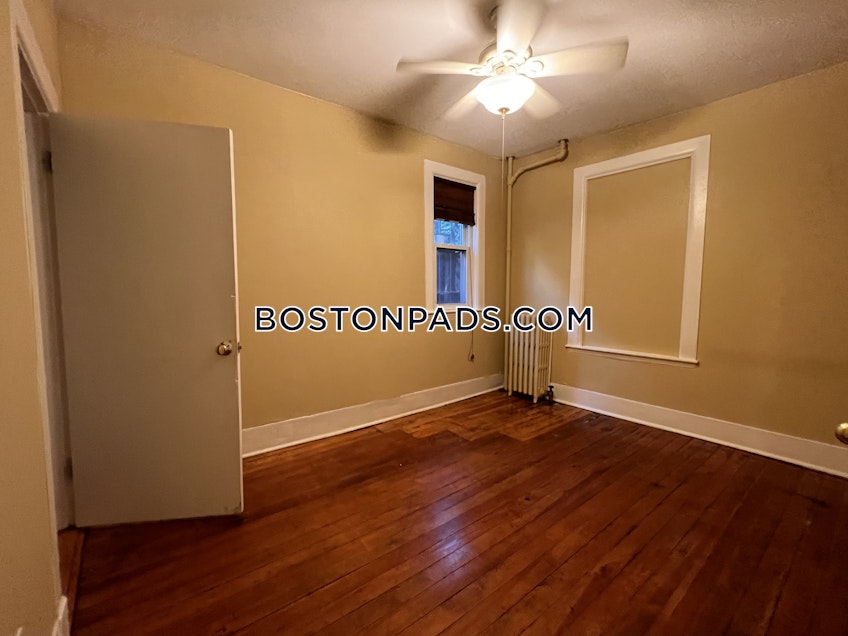 Boston - $3,575 /month