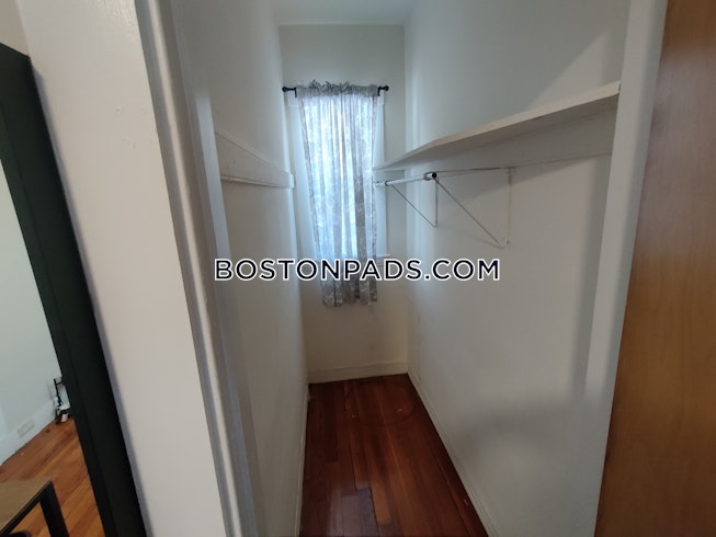 Boston - $3,000 /mo