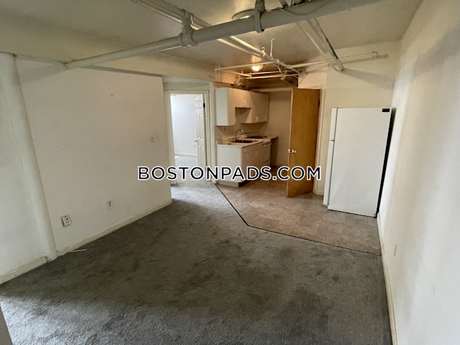 Boston - $3,350 /mo