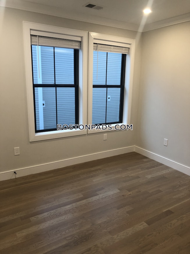 Boston - $5,000 /mo