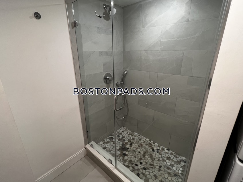 Boston - $3,595 /month