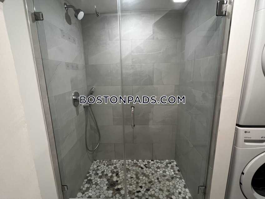 Boston - $3,595 /month