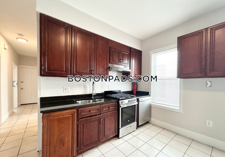 dorchester-apartment-for-rent-4-bedrooms-15-baths-boston-3400-4614356 