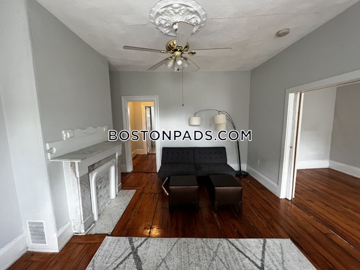 roxbury-apartment-for-rent-3-bedrooms-2-baths-boston-3200-4629276 