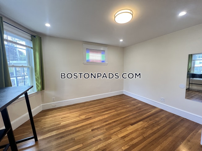 Cambridge - $4,350 /mo