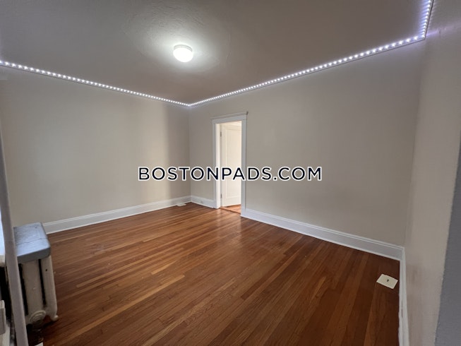 Boston - $2,925 /mo