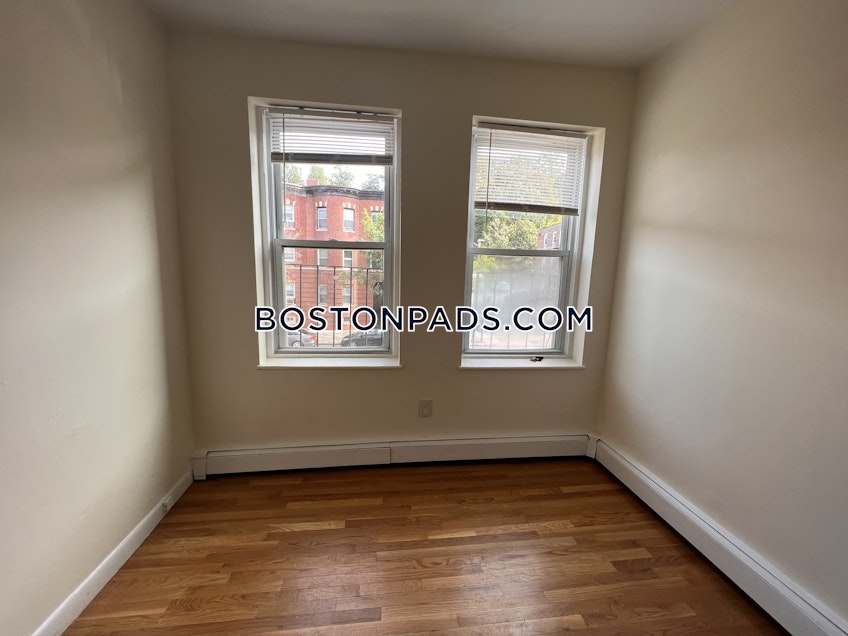 Boston - $1,675 /month