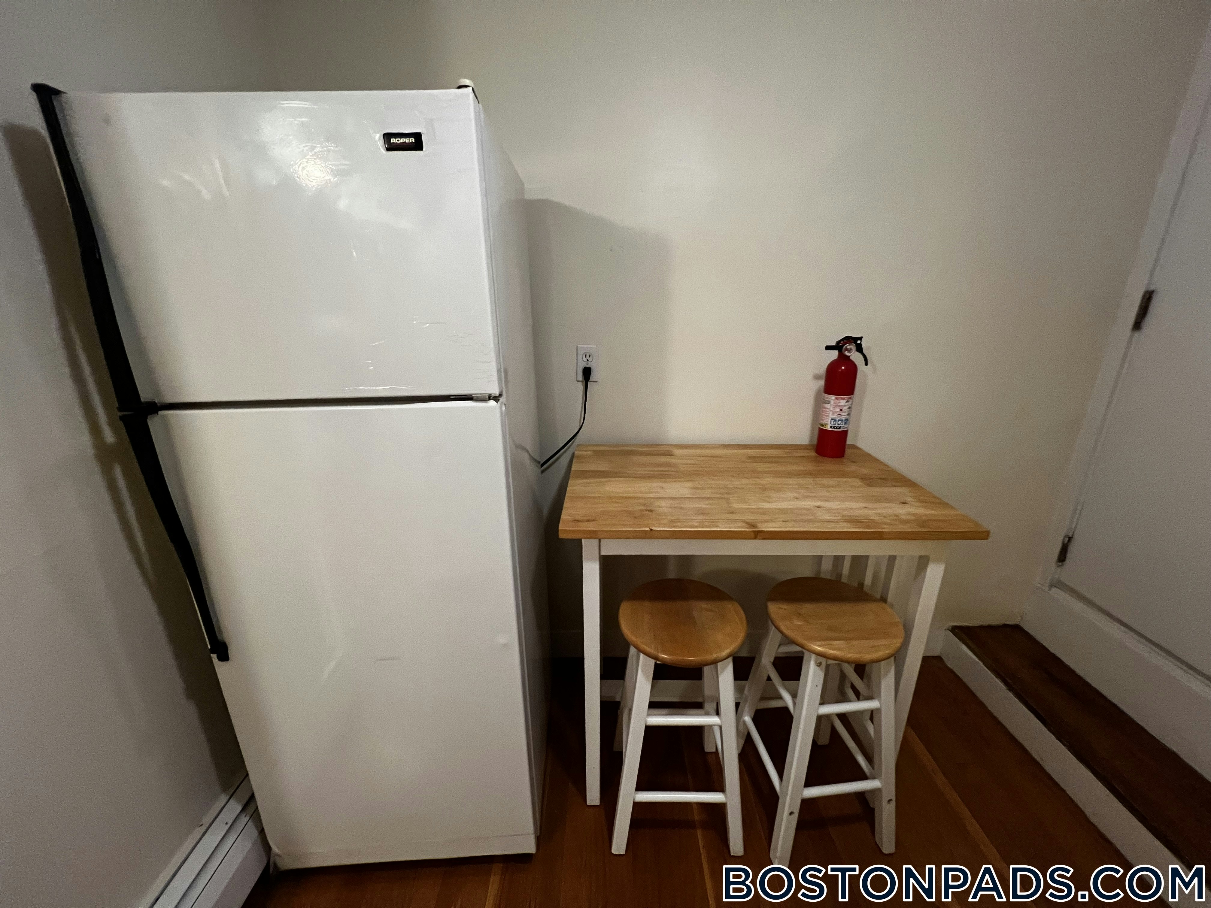 Cambridge - $3,000